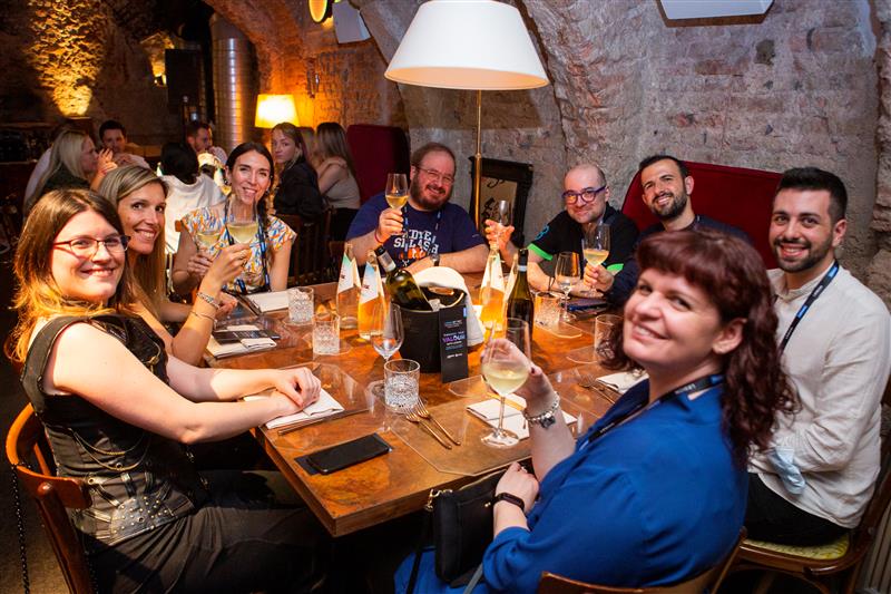 Name:  DinnerTeam 2.jpg
Views: 163
Size:  88.9 KB