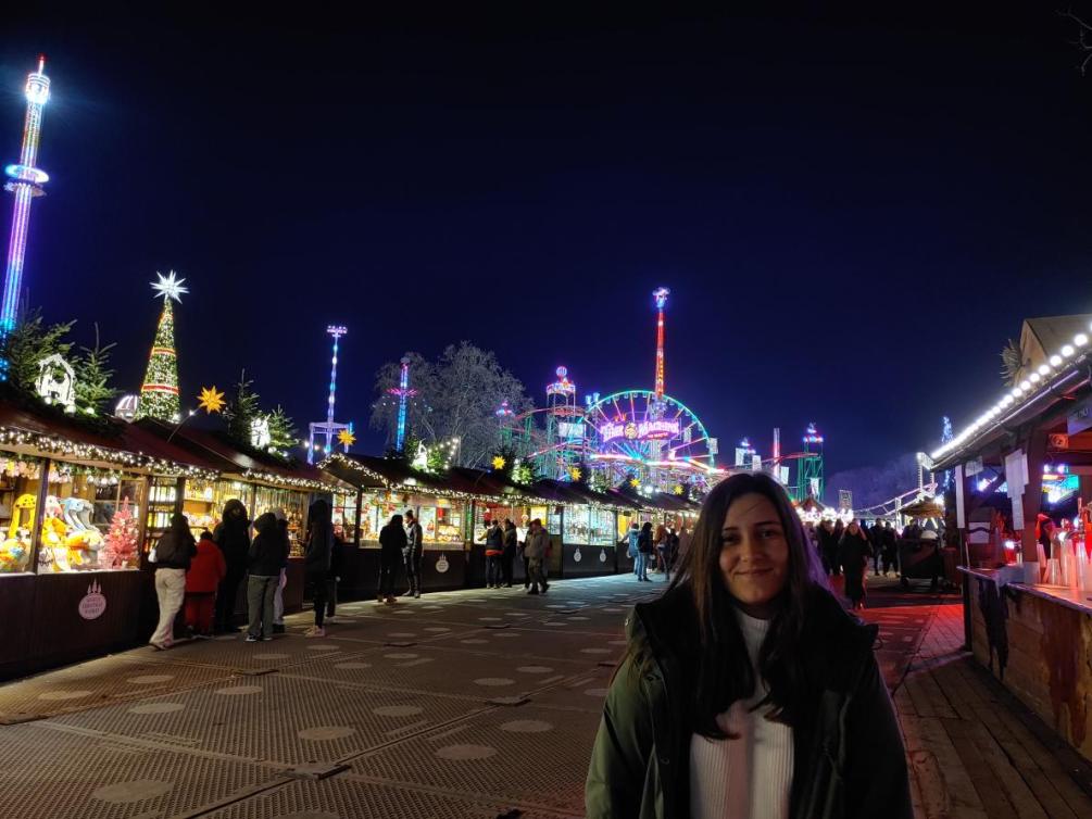 Name:  BeatrizR.jpg
Views: 111
Size:  91.8 KB