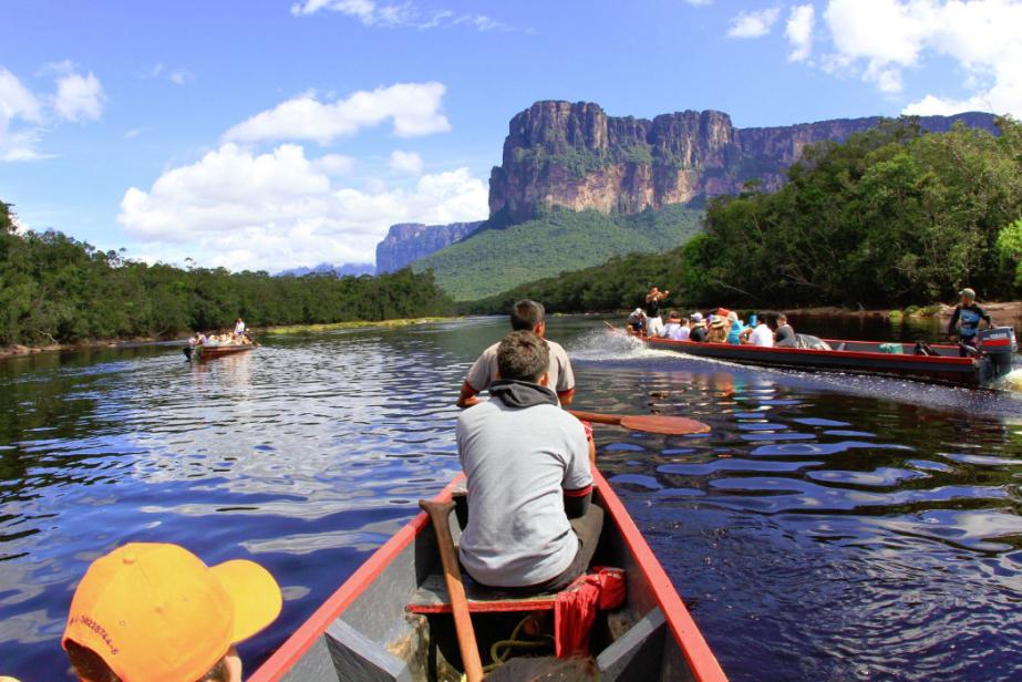 Name:  Curiara-canaima.jpg
Views: 237
Size:  97.4 KB