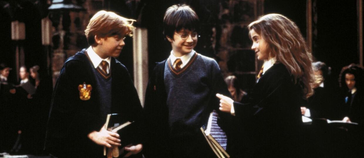 Name:  Harry-Hermiona-i-Ron-wrocili-do-Hogwardu-po-latach.-To-zdjecie-przywroci-wspomnienia-z-waszego-d.jpg
Views: 244
Size:  57.6 KB