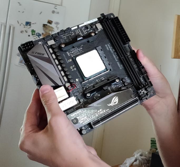 Name:  mobo.jpg
Views: 112
Size:  52.5 KB