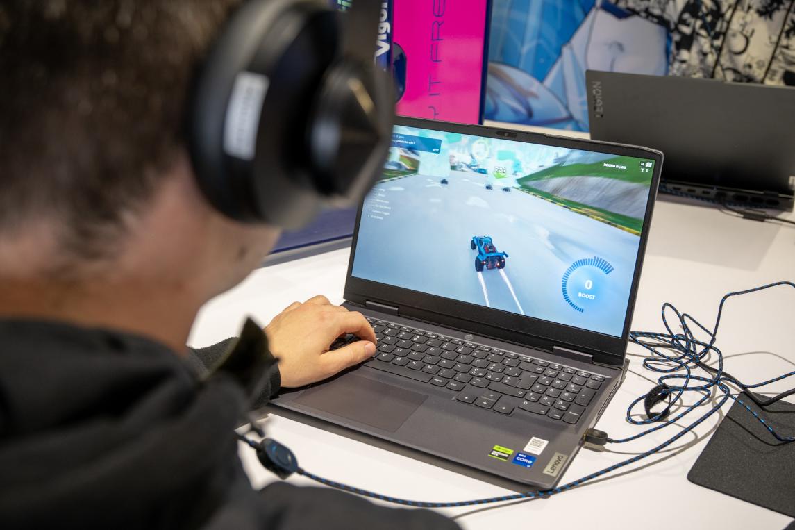 Name:  FOTOFRAME00032.jpg
Views: 49
Size:  88.1 KB