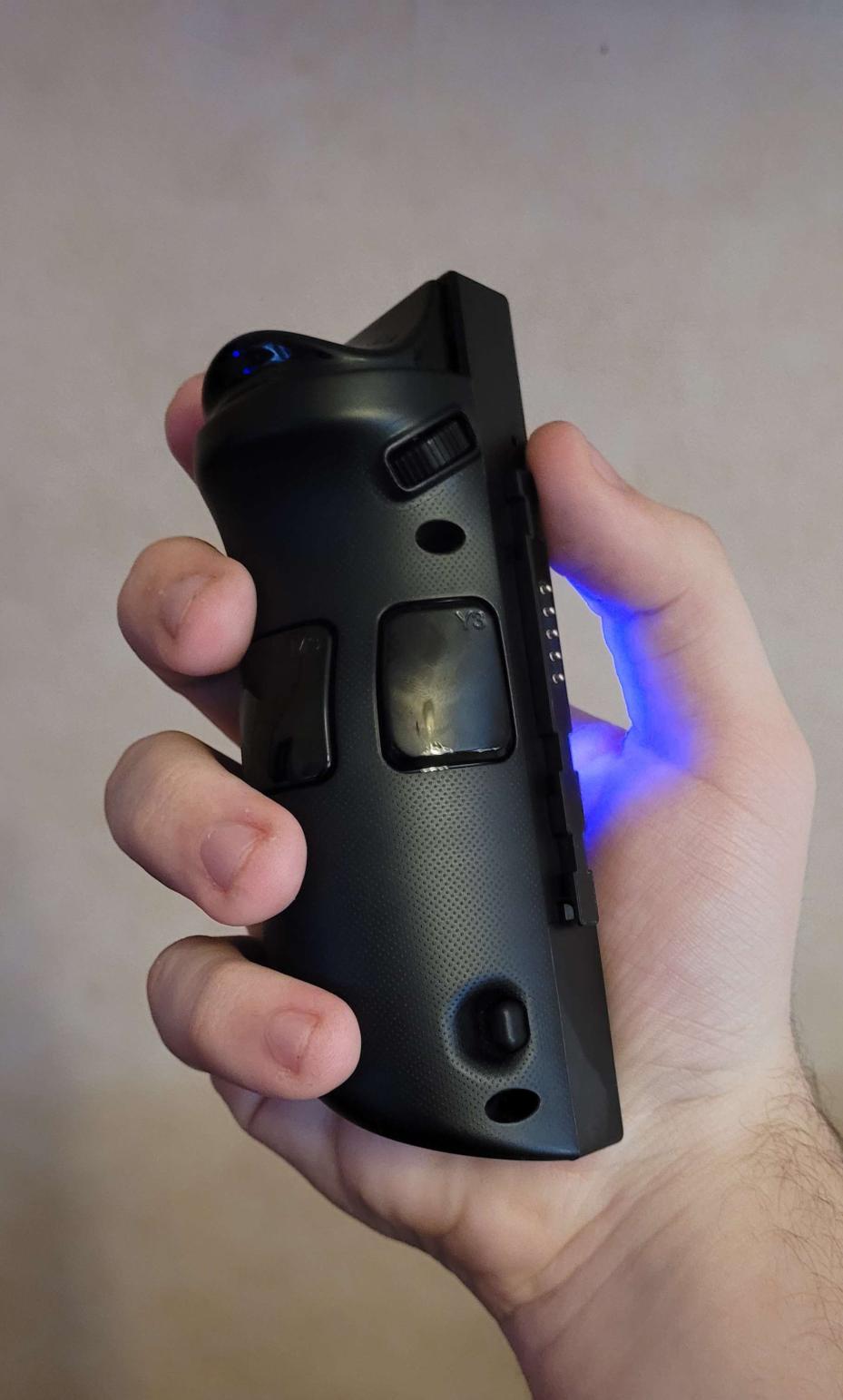 Name:  arrieremanettedroite.jpg
Views: 271
Size:  90.5 KB