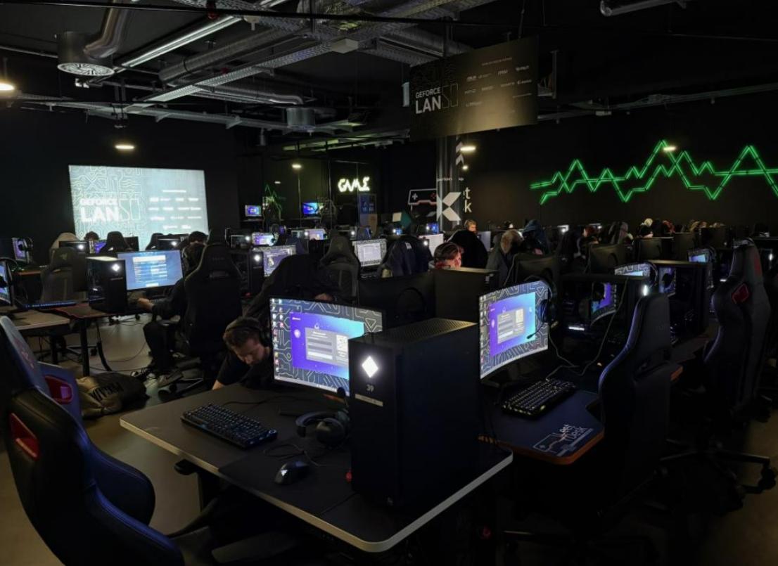 Name:  lan1.jpg
Views: 27
Size:  86.0 KB