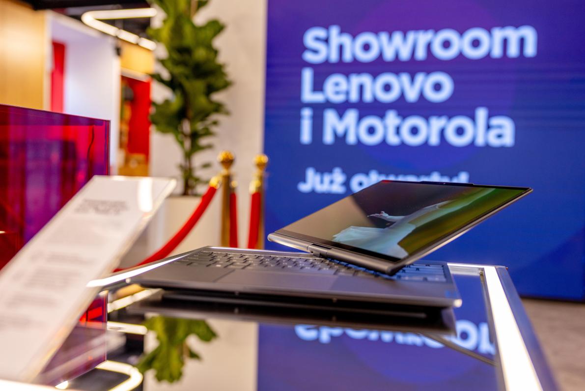 Name:  ShowroomLenovoiMotorola(14).jpg
Views: 69
Size:  85.1 KB