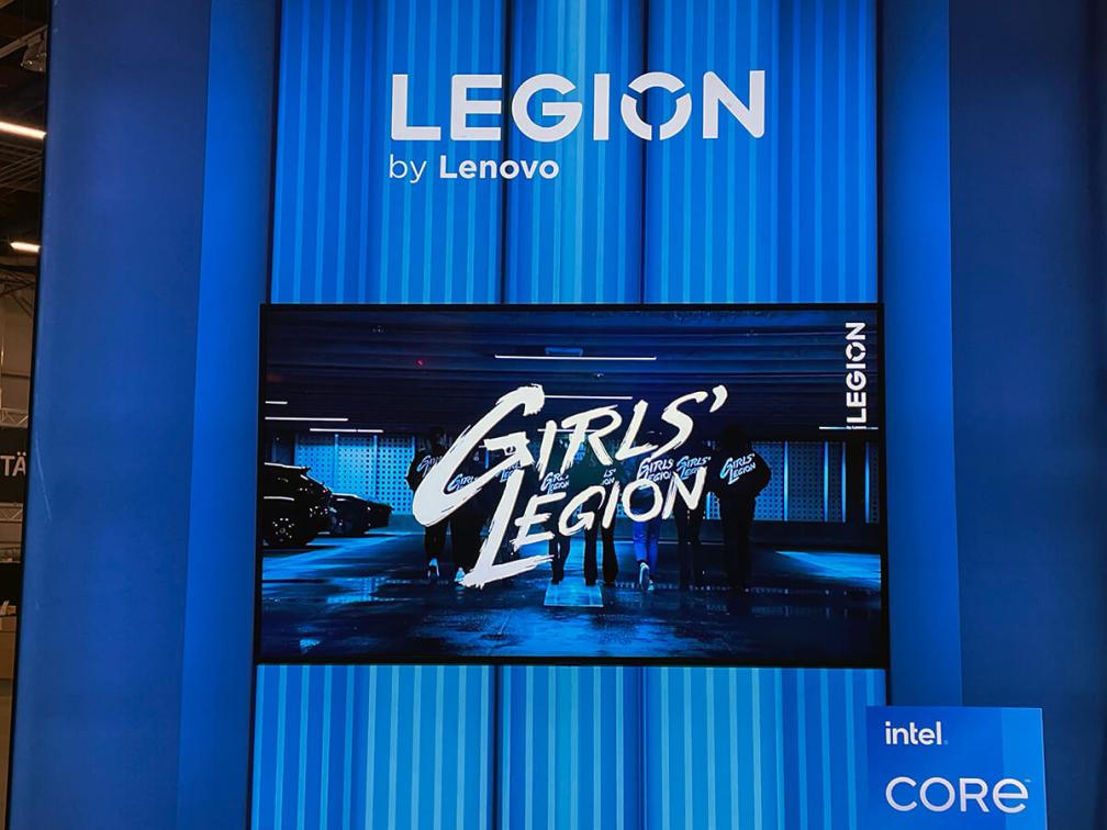 Name:  Day1_LegionBooth_GirlsLegion2_re.jpg
Views: 230
Size:  88.3 KB