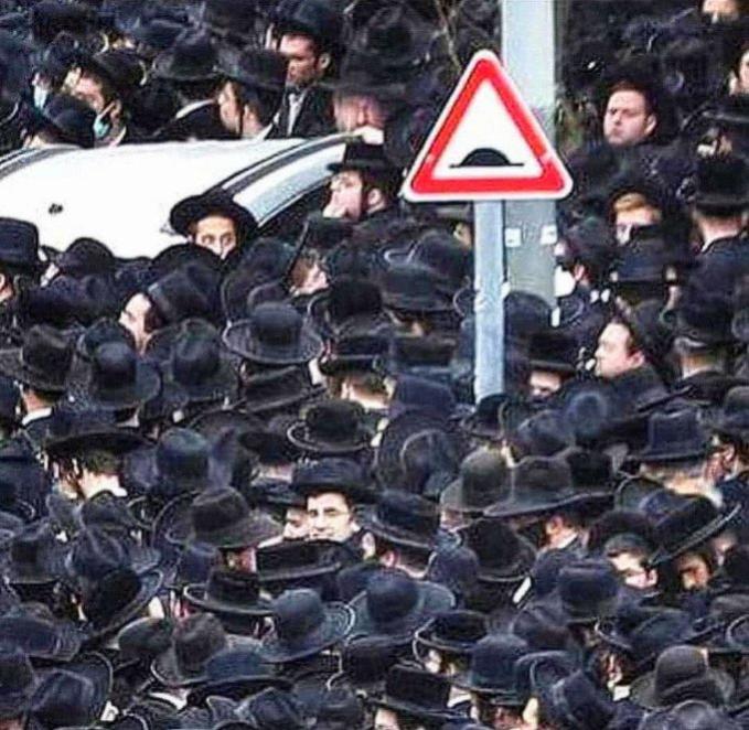 Name:  20220821_200842.jpg
Views: 24
Size:  83.4 KB